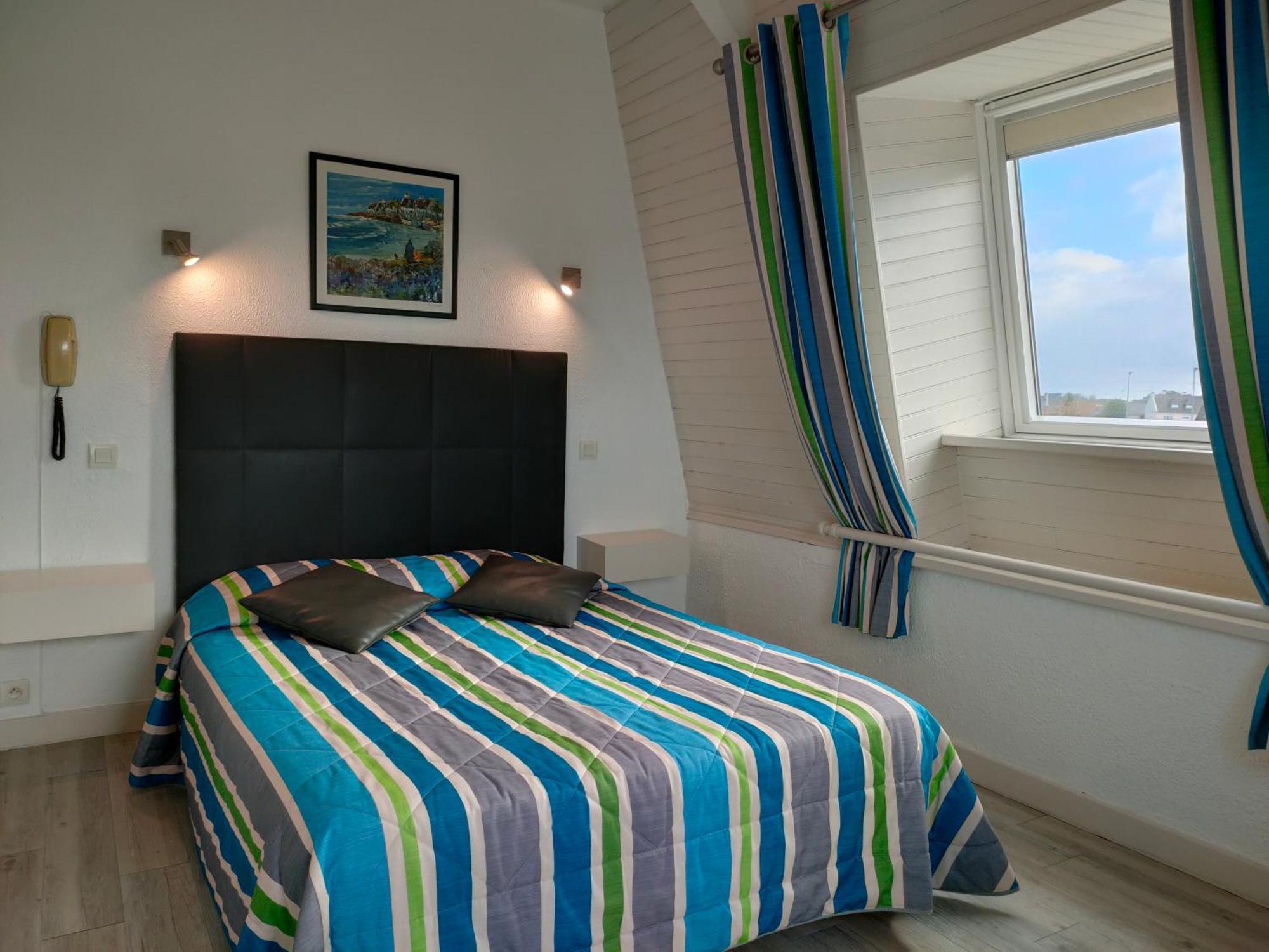 Hotel Le Littoral Lezardrieux Luaran gambar