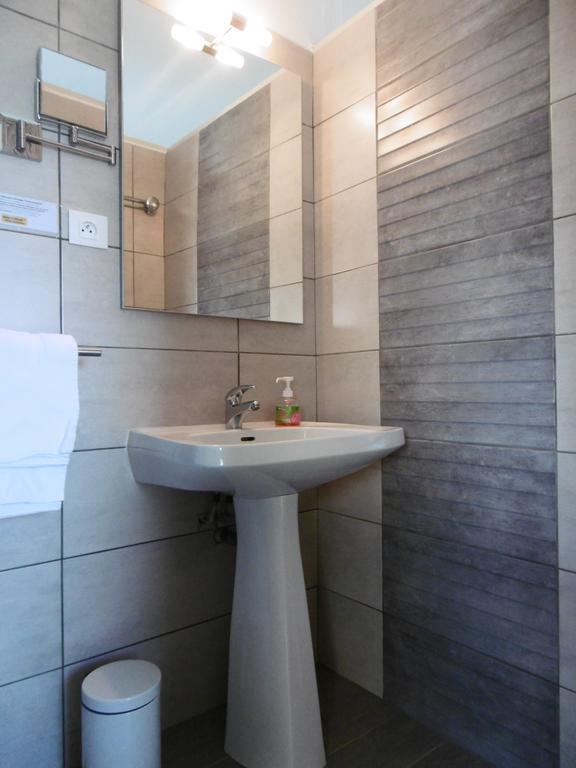 Hotel Le Littoral Lezardrieux Luaran gambar